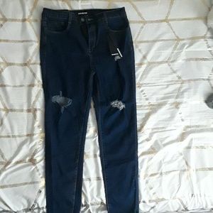 Skinny ripped jeans